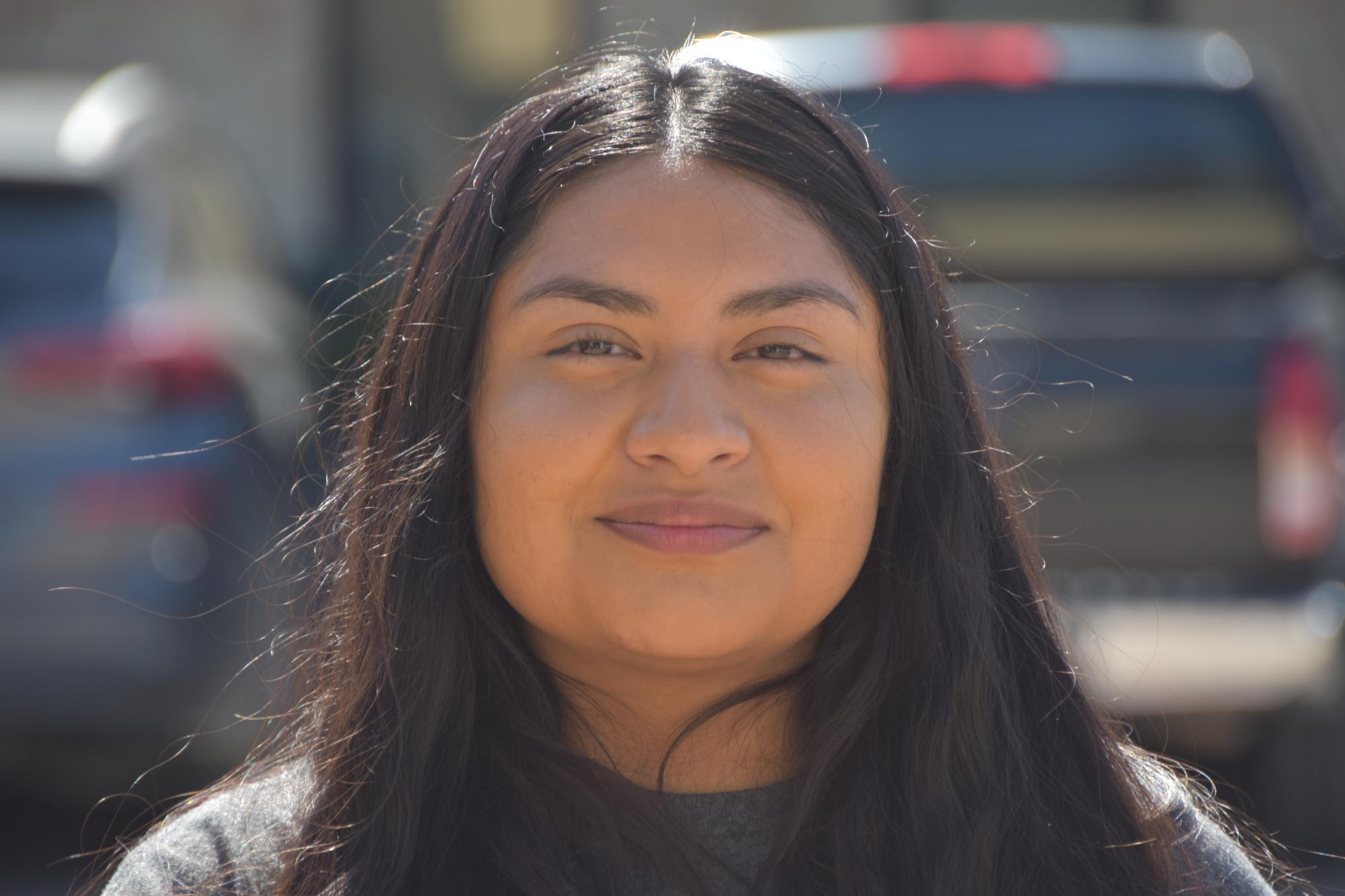 Senior Spotlight: Daisy Morantes – The Paw Print Press