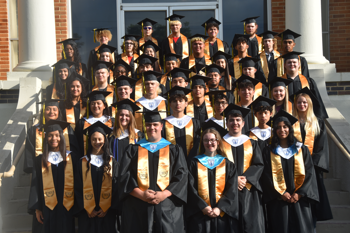 Itasca High School Class of 2024 Graduates